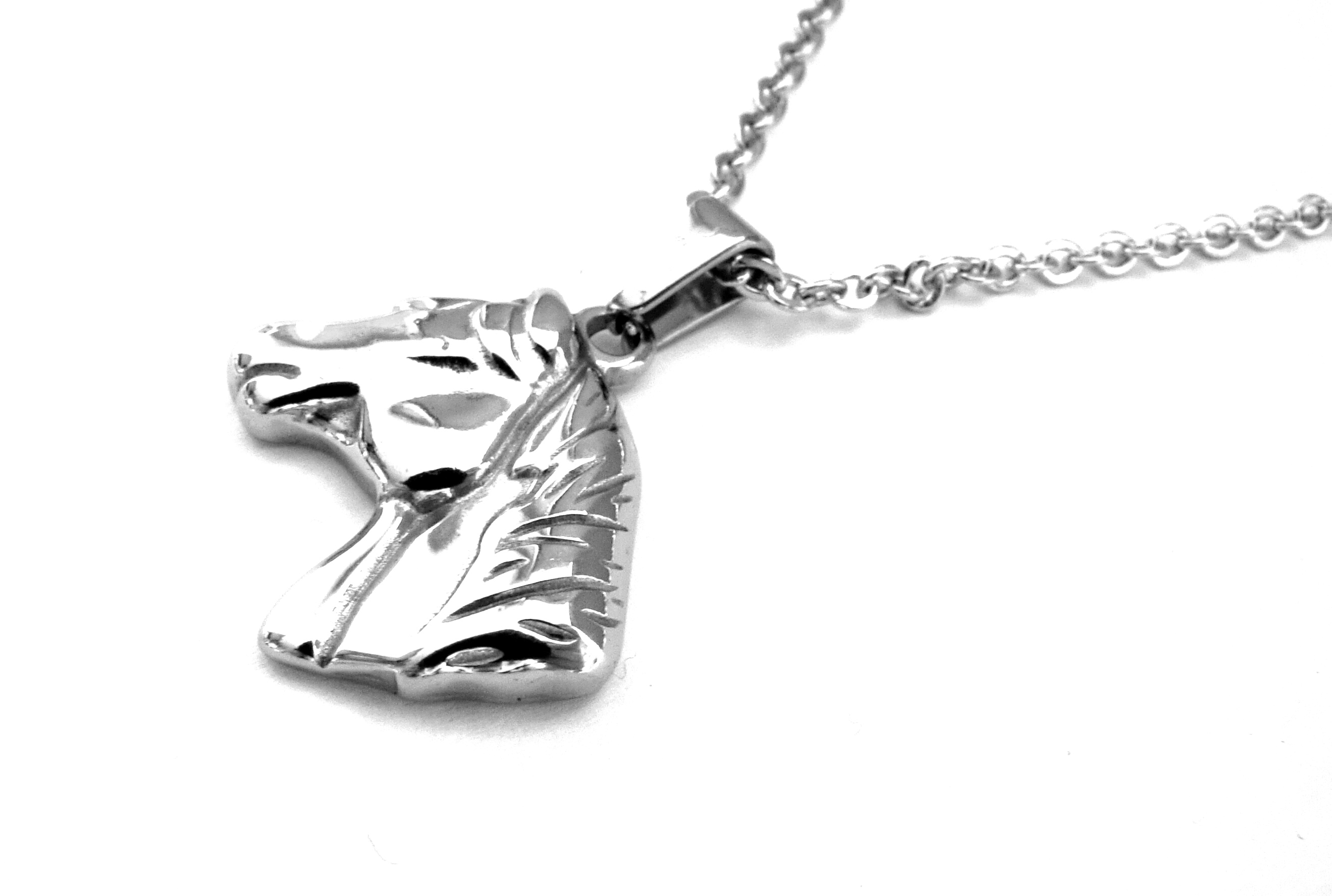 Levně Steel Jewelry Náhrdelník kůň z chirurgické oceli NH090399