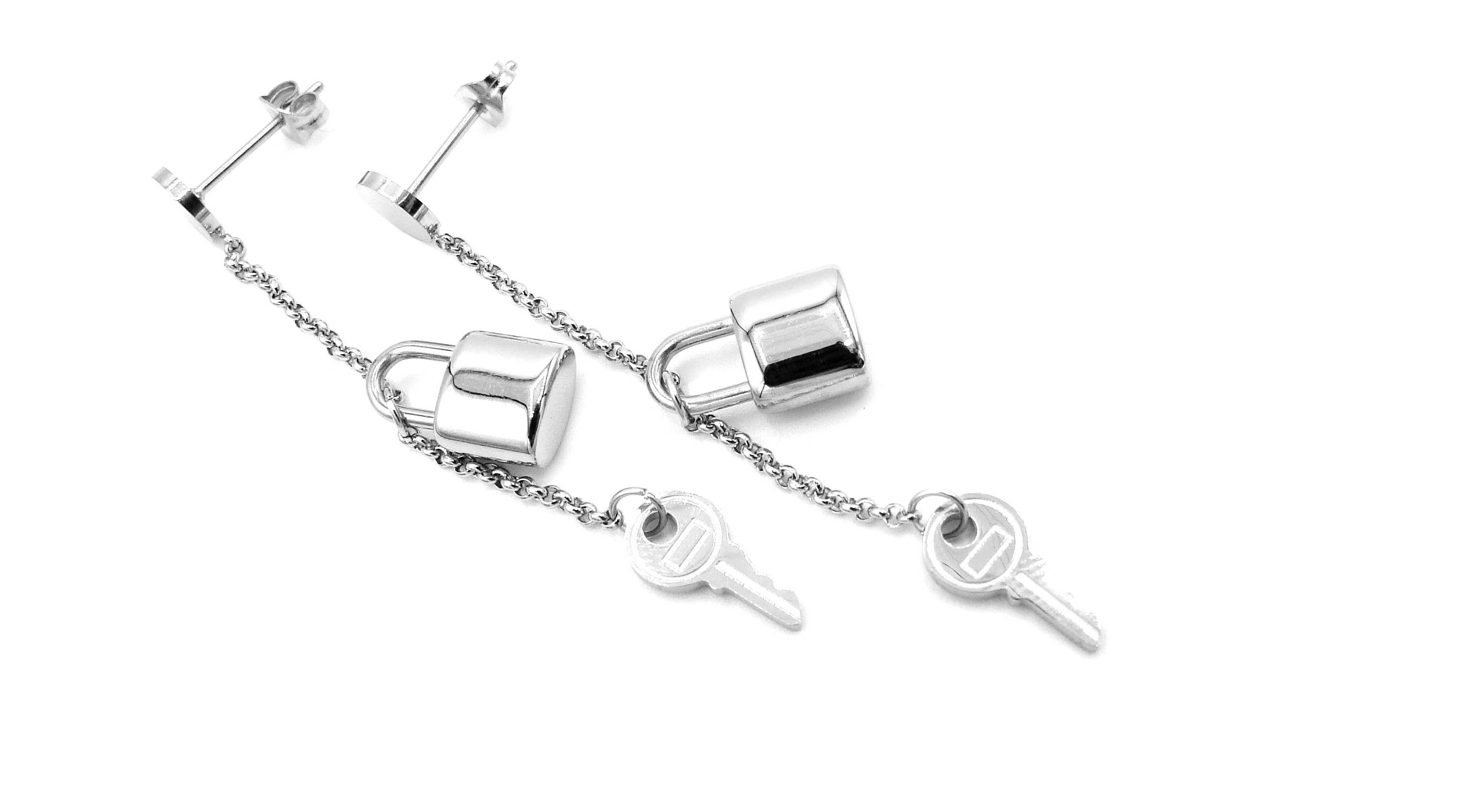 Steel Jewelry Náušnice dlouhé zámek a klíč z chirurgické oceli NS220251