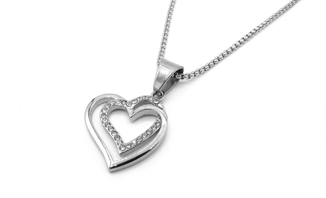 Levně Steel Jewelry Náhrdelník dvojité srdce z chirurgické oceli NH230104