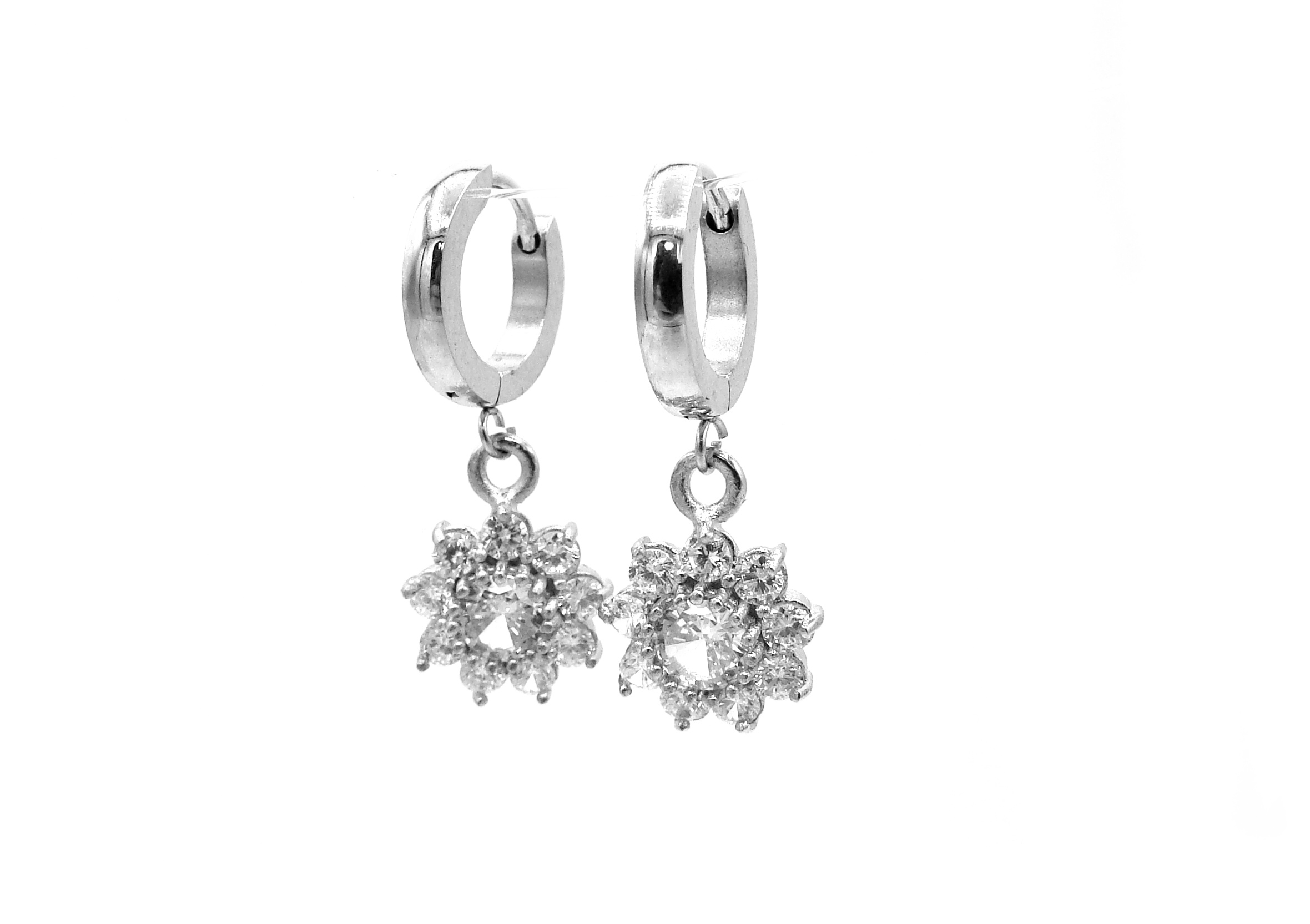 Levně Steel Jewelry Náušnice kytička z chirurgické oceli NS231078