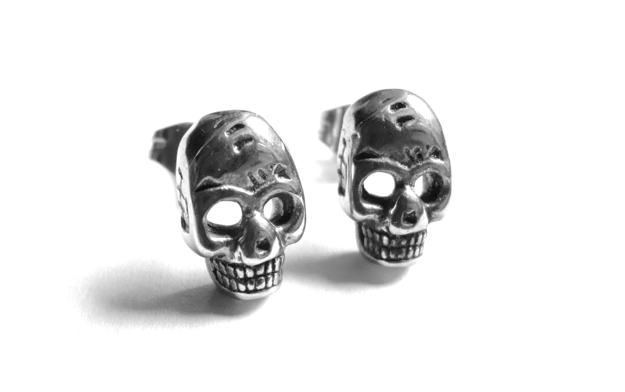 Steel Jewelry Náušnice lebky z chirurgické oceli NS090487