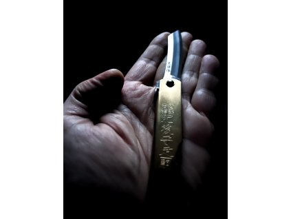 Higo - kovaný kapesní nůž ostrý jako břitva