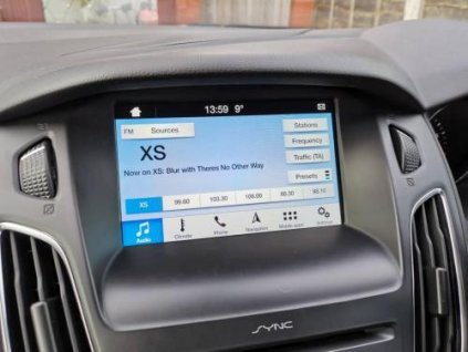 Tvrzené sklo BROTECT AirGlass pro Ford Focus MK3 2018 Sync 3