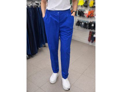 Odev a pracovné oblečenie v obchode