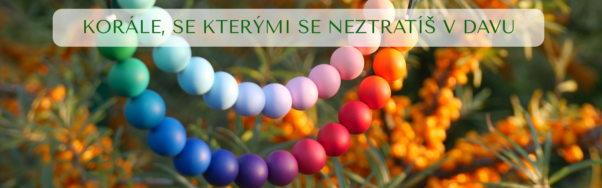 korale_nahrdelnik_barevny_sperk