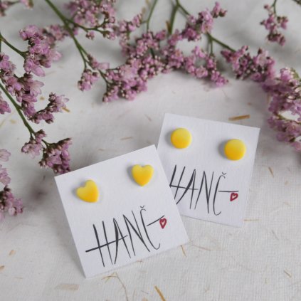 nausnice pecky bodovky malicke pestrobarevne antialergicke polymerove ocel zluta