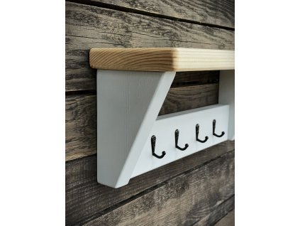 Smrková police s háčky - Pastelově šedá