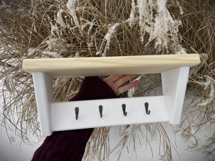 Smrková police s háčky - Bílá