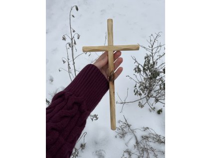 Jasanový kříž 30 cm broušený č.150