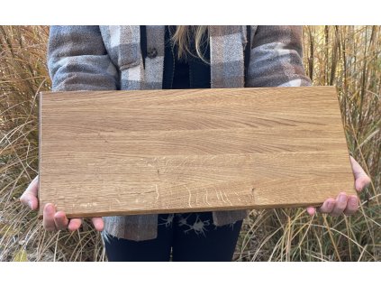 Minimalistické krájecí dubové prkénko