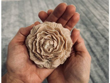 maxi pivoňka "béžová"