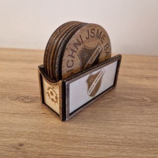 Další zakázka na přání je na světě tentokrát pro opravdového fanouška Baníku ⚽ Zvolili jsme 4mm buk, krásný, pevný...
