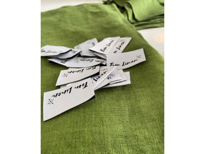 Upratovať v kuchyni nebolo nikdy jednoduchšie  ako s pomocou odolných, mäkkých a super savých ľanových utierok.  Balené po 2ks.  Gramáž: 185g/m2