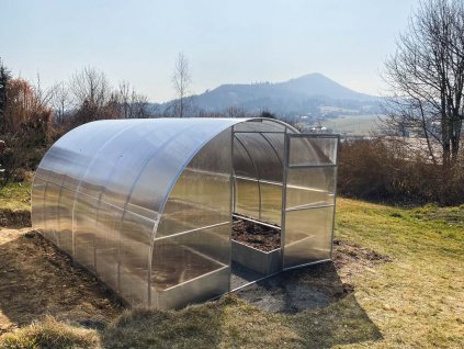 Polykarbonátový skleník IGEL MANDARIN 6 x 3 m, 4 mm + Lopata CAPO, kolík na sadenie, lopatka, záhradné nožnice, univerzálne hnojivo 1l + Predmontáž polykarbonátu na obe čelá skleníka