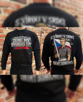 Motiv s textem ,,S vírou v srdci chránit budoucnost” odkazuje na píseň Meč otců od české kultovní kapely Buldok. Nadčasová...