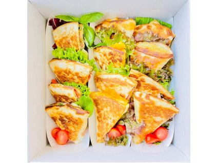 Boxík variace Quesadilla se šunkou a sýrem