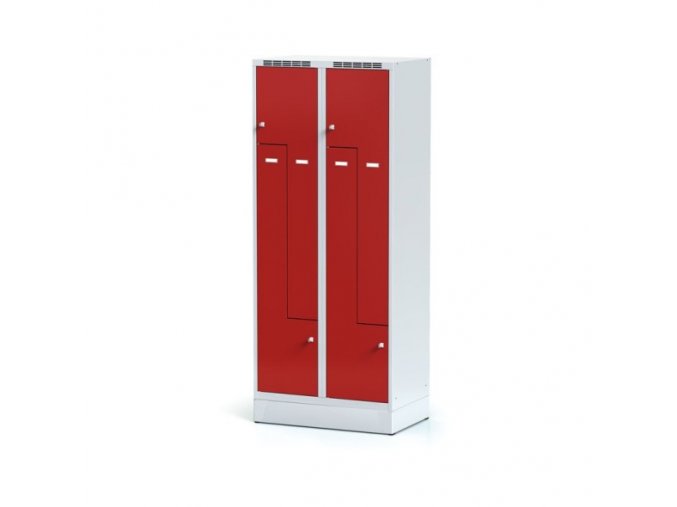 Kovová šatní skříňka Z na soklu, 4 oddíly, červené dveře, cylindrický zámek