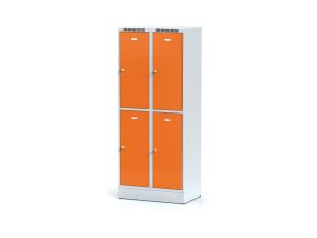satni skrinka s uloznymi boxy na soklu 4 boxy 1920 x 800 x 500 mm cylindricky zamek oranzove dvere 11305