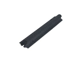 Ochrana kabelů spojovatelná, délka 0,8 m, šířka 150 mm, 1 otvor průměr 25 mm, černá