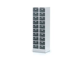 satni skrinka s uloznymi boxy na soklu 20 boxu 1920 x 600 x 500 mm otocny zamek tmave sede dvere 12747