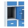 Kovová šatní skříňka na soklu s úložnými boxy, 10 boxů, modré dveře, cylindrický zámek