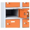 Šatní skříňka na soklu s úložnými boxy, 20 boxů, oranžové dveře, otočný zámek