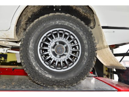 Braid Winrace hliníkový disk sivý 7,5x17 5x150 ET25 LC100/200