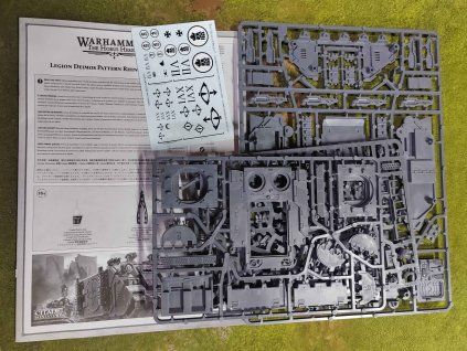 The Horus Heresy Deimos Pattern Rhino (Bazar)