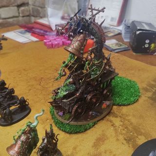 #warhammercommunity #ageofsigmar #ogridoupe Nádherný Screaming Bell přímo od @silamor.lv 🔥 Pokud ho chcete potkat naživo,...