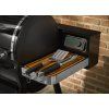 grilovaci kleste a obracecka weber precision 06