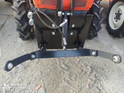 Přední třébédévý závěs pro malotraktory do 25 HP ok traktory.2