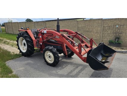 Malotraktor japonský yanmar FX 32 s čelním nakladačem 1