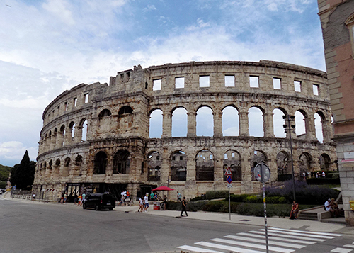 Istrie I - akvárium a amfiteátr v Pule