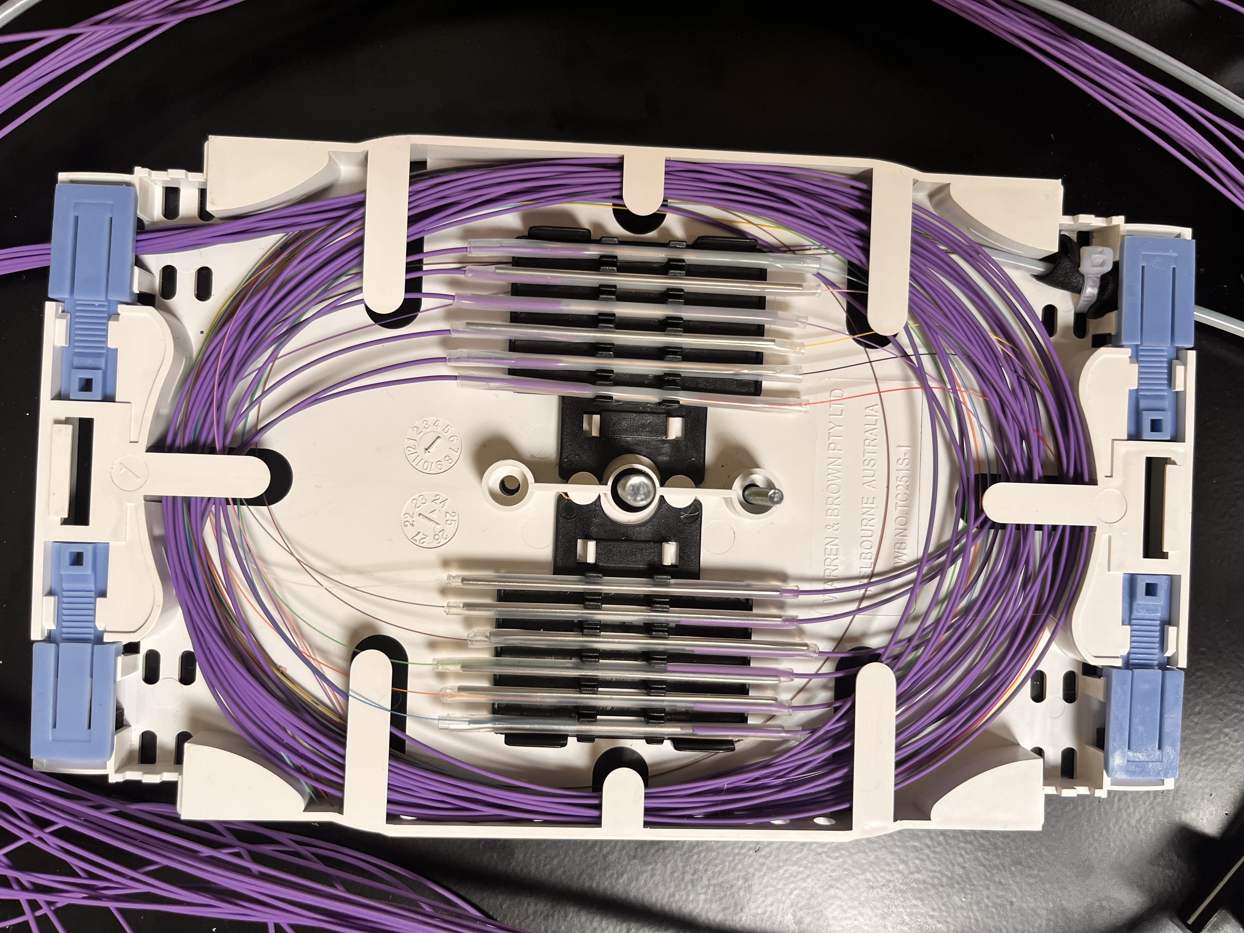 20250905_095932087_iOS