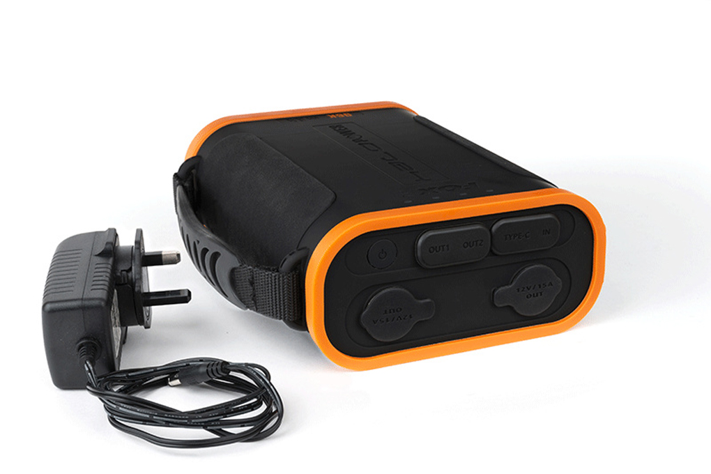 Powerbanka FOX Halo 96k Power Pack