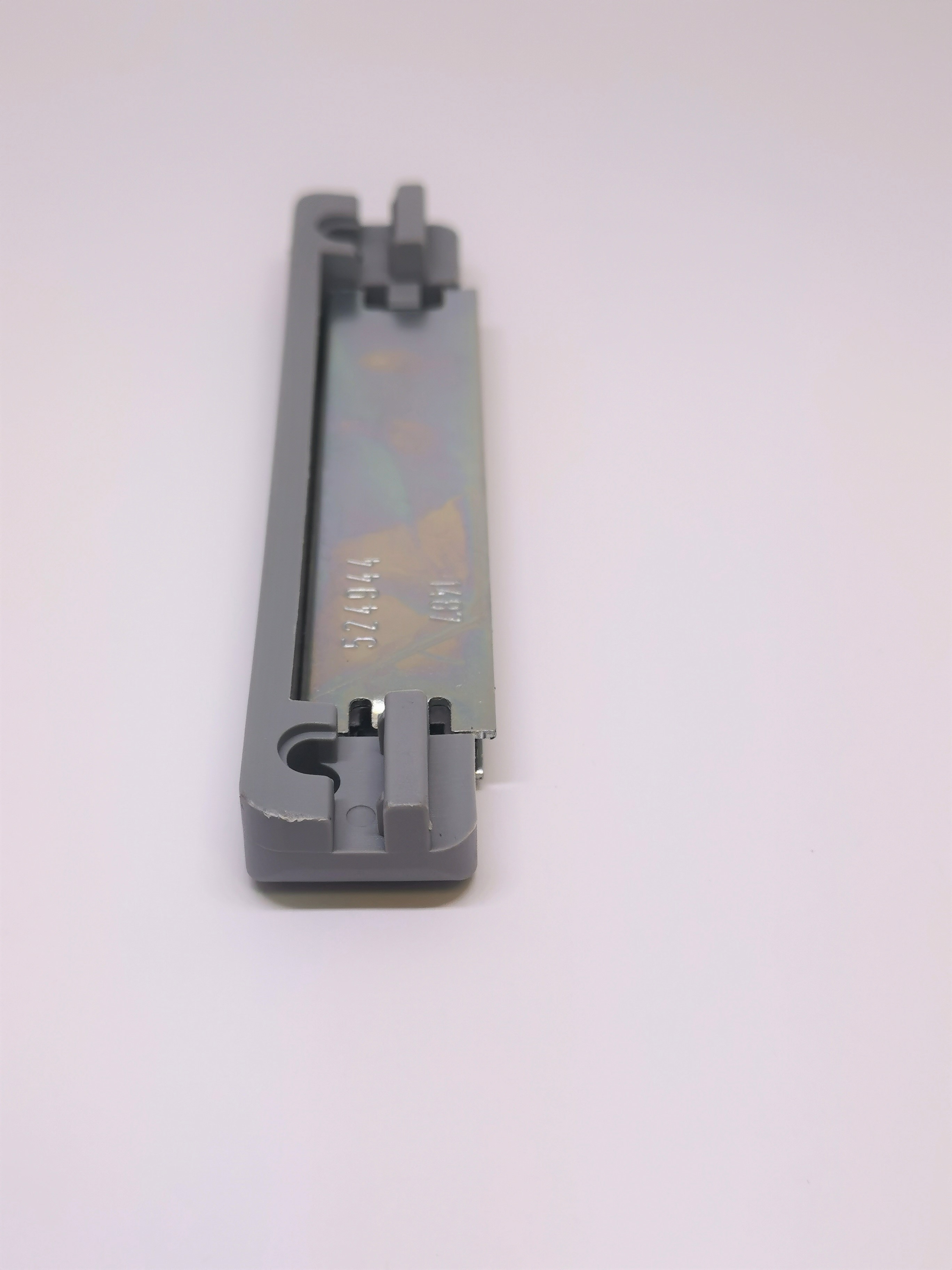 Magnetická západka ROTO NT pro 1-křídlé PVC dveře Výběr profilu: Kömmerling Eurodur 3S