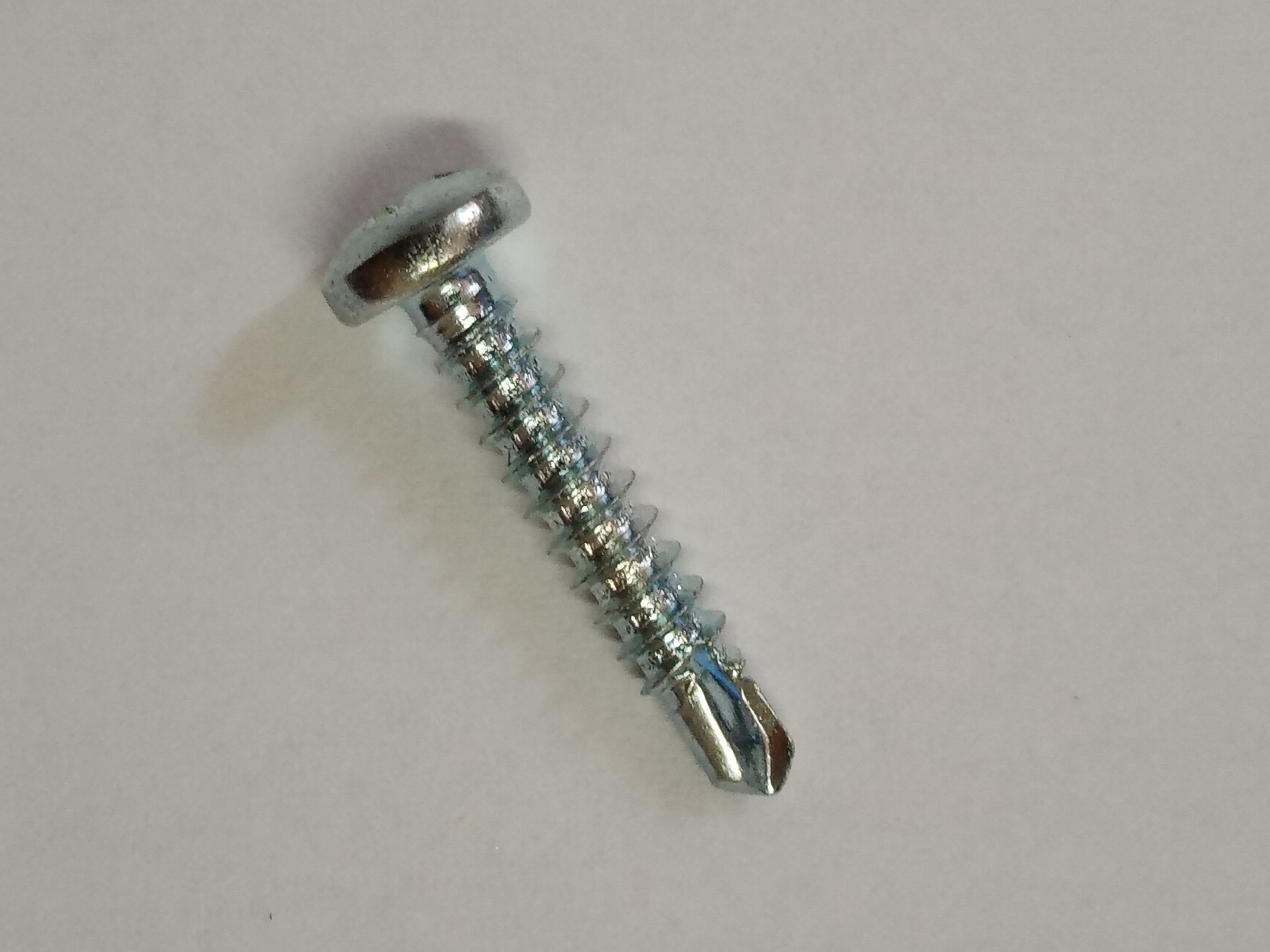 Samovrtný šroub pro montáž žaluzií 3,5x25 mm