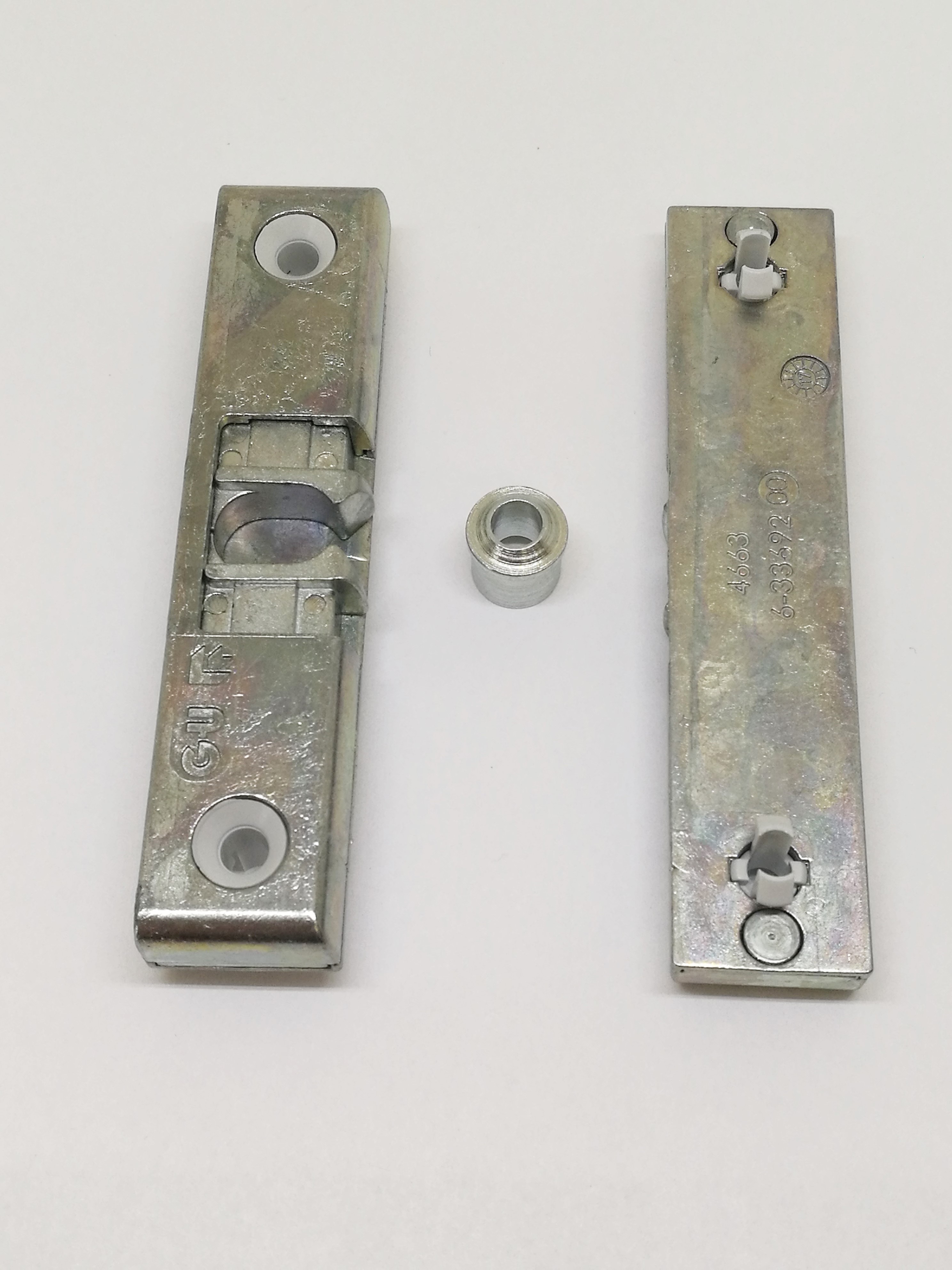 G-U Balkonová západka pro 2-křídlé balkonové dveře Varianta: Pro štulpový převod