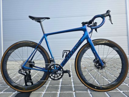 Silniční kolo Cannondale Synapse Carbon Disc Ultegra Di2 – velikost 54cm (M)