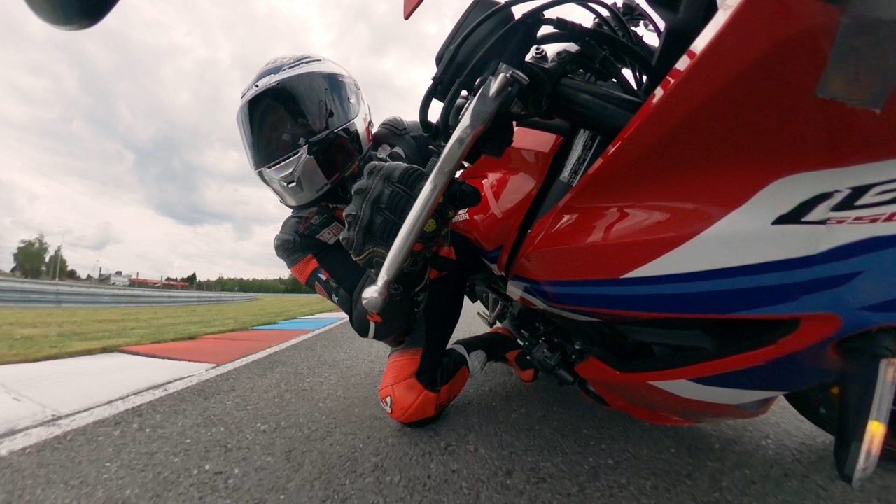 Honda CBR650R E-clutch - Onboard Automotodrom Brno