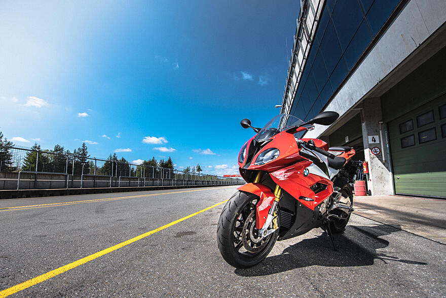 TEST: Bridgestone Battlax S21