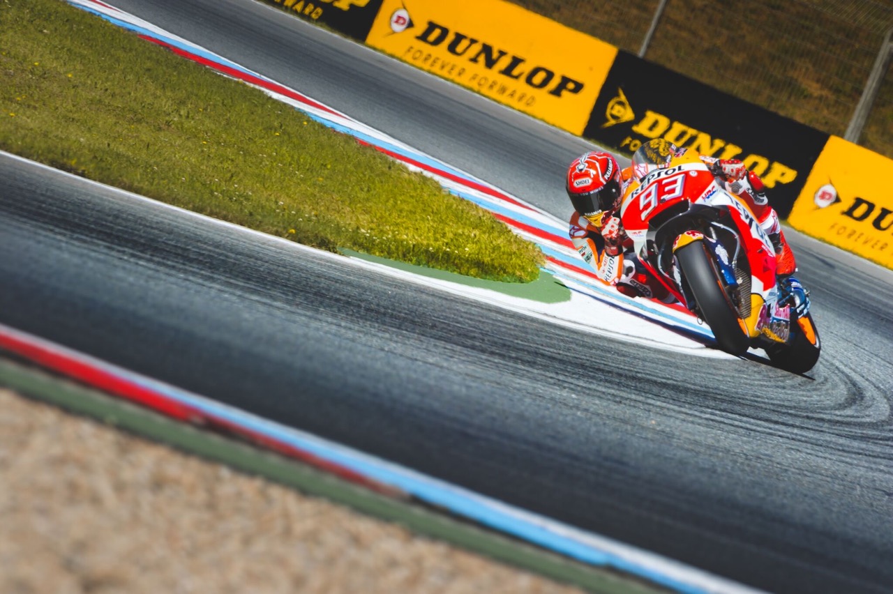 4. TECHNIKA JÍZDY - plyn