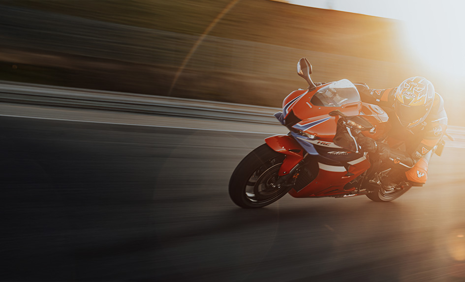 NA KOLENO S OKRUHÁŘI