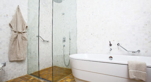 Koupelny bez oken a klima