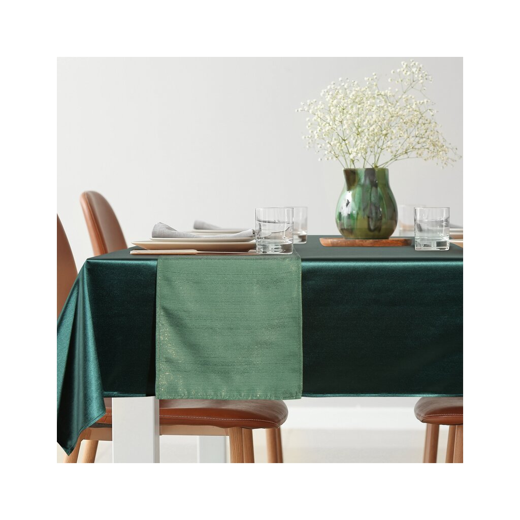 84510 zeleny vianocny obrus glamo set 140x300 cm 33x300 cm