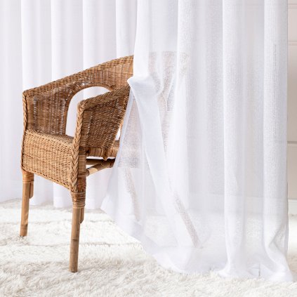 79854 1 biela priesvitna zaclona na kruzkoch fiora 300x250 cm