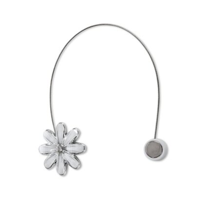 84675 magneticka spona na zavesy m116 biela kvet 2ks bal