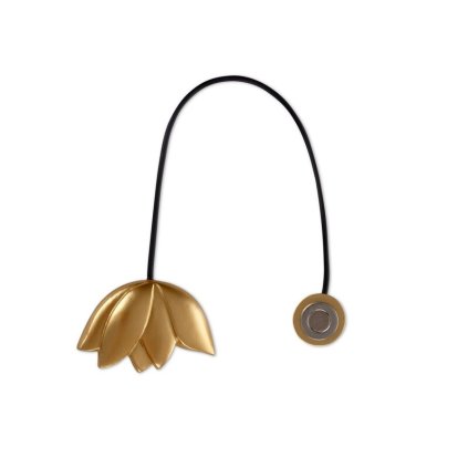 84636 magneticka spona na zavesy m122 zlata kvet