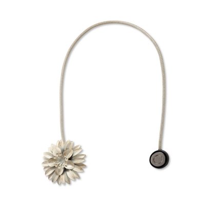 84744 magneticka spona na zavesy m131 kremovozlata kvet 2ks bal