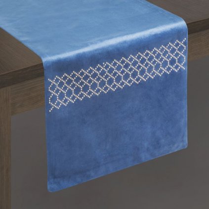 15582 modra zamatova stola na stol pari 35x140 cm